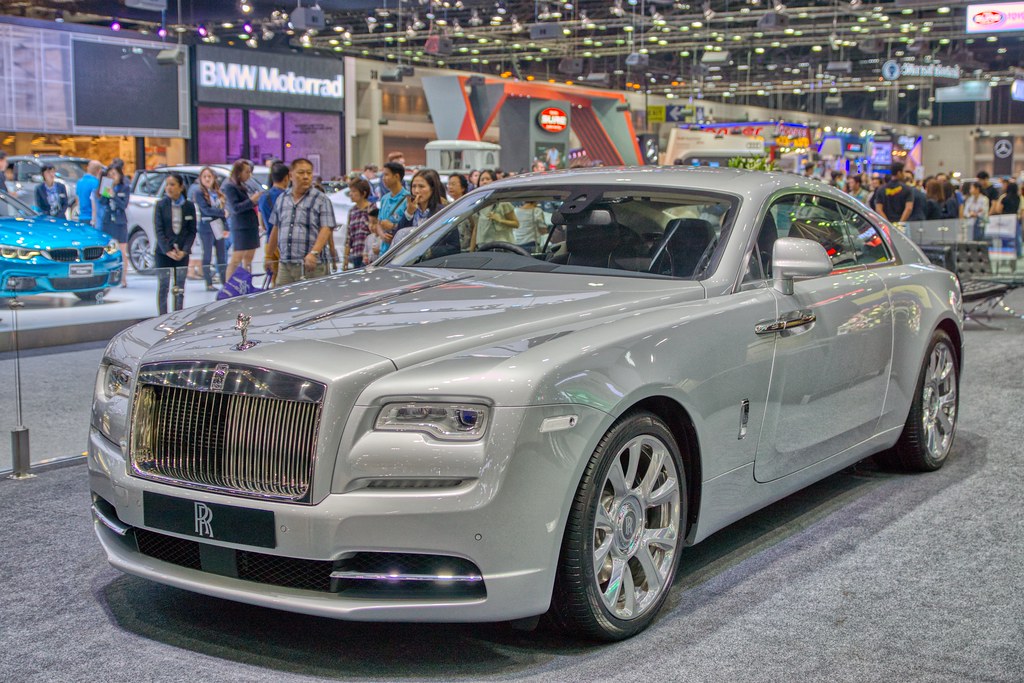 Unveiling the Safest Luxury Sedans of 2025: A Deep Dive into 13 Models with Standard Advanced Safety Features