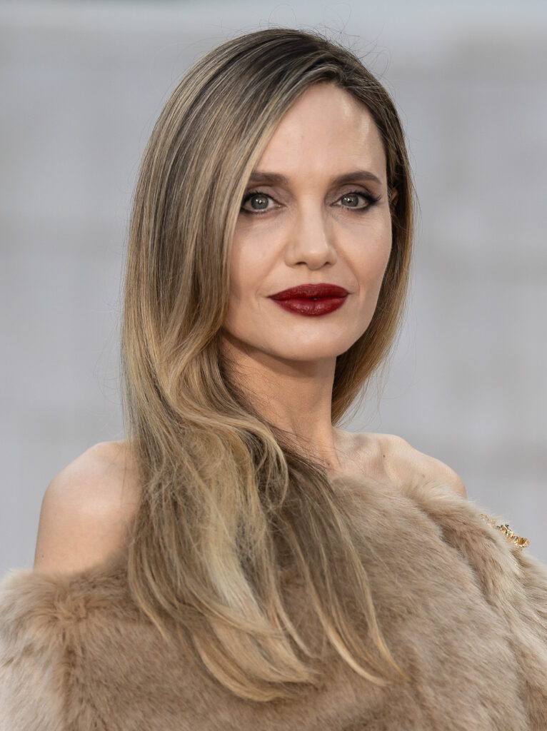 Beyond the Headlines: Angelina Jolie’s Unyielding Journey Through Hollywood, Humanitarianism, and Personal Trials Beyond the Headlines: Angelina Jolie’s Unyielding Journey Through Hollywood, Humanitarianism, and Personal Trials