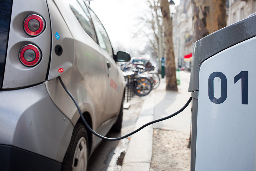 Market Reconfiguration: Examining Why Leading EV Brands from 2023 Face New Pressures in 2024’s Evolving Landscape