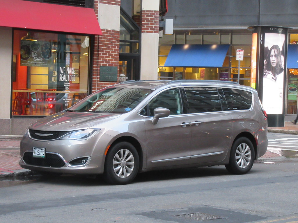 Chrysler Pacifica