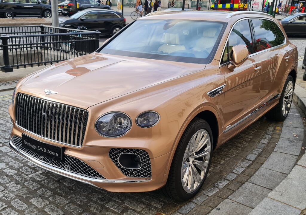 Unpacking Excellence: The Definitive Guide to 2025’s Most Coveted Luxury SUVs and Their Unrivaled Safety Innovations
