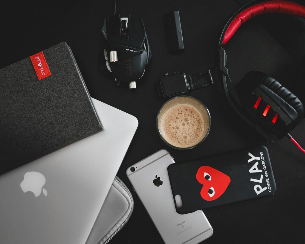 Beyond the Box: Why Savvy Americans Are Redefining Tech Ownership with Refurbished Devices