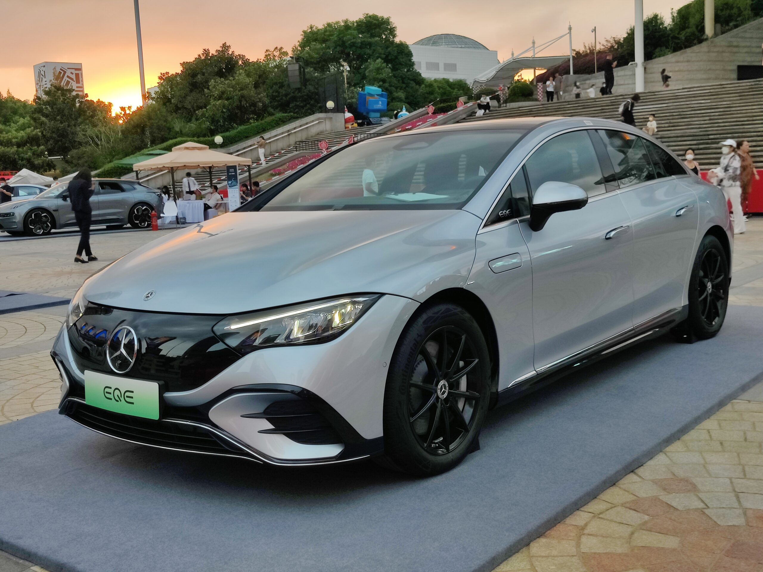 Mercedes EQ
