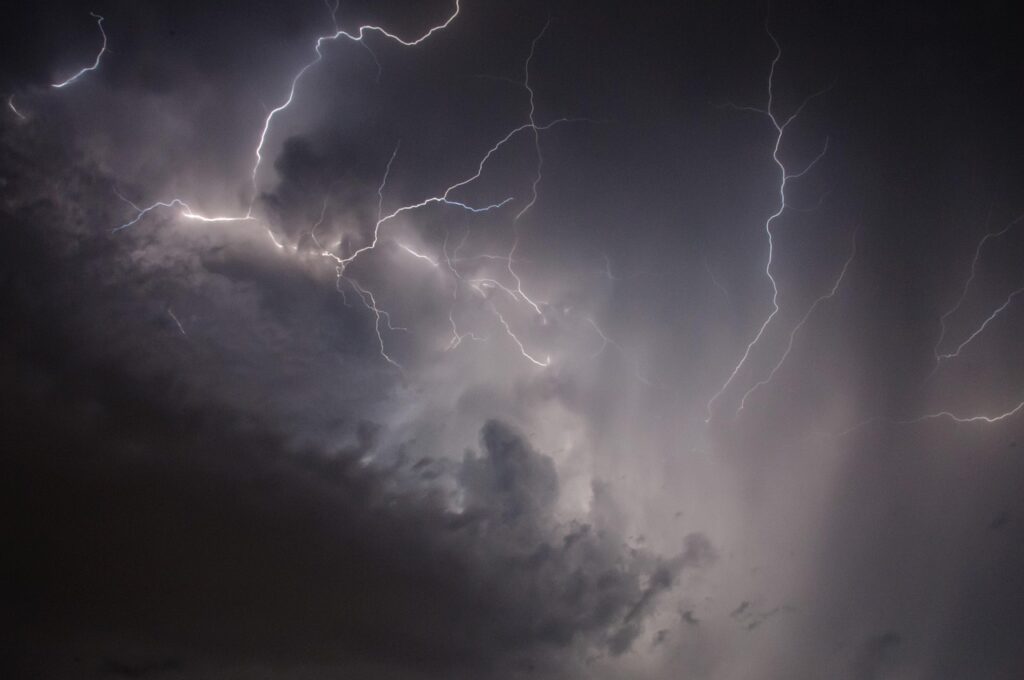 flash, sky, night sky, clouds, energy, thunderstorm, night, flash of lightning, storm, nature, force of nature, discharge, electricity, threatening, atmospheric