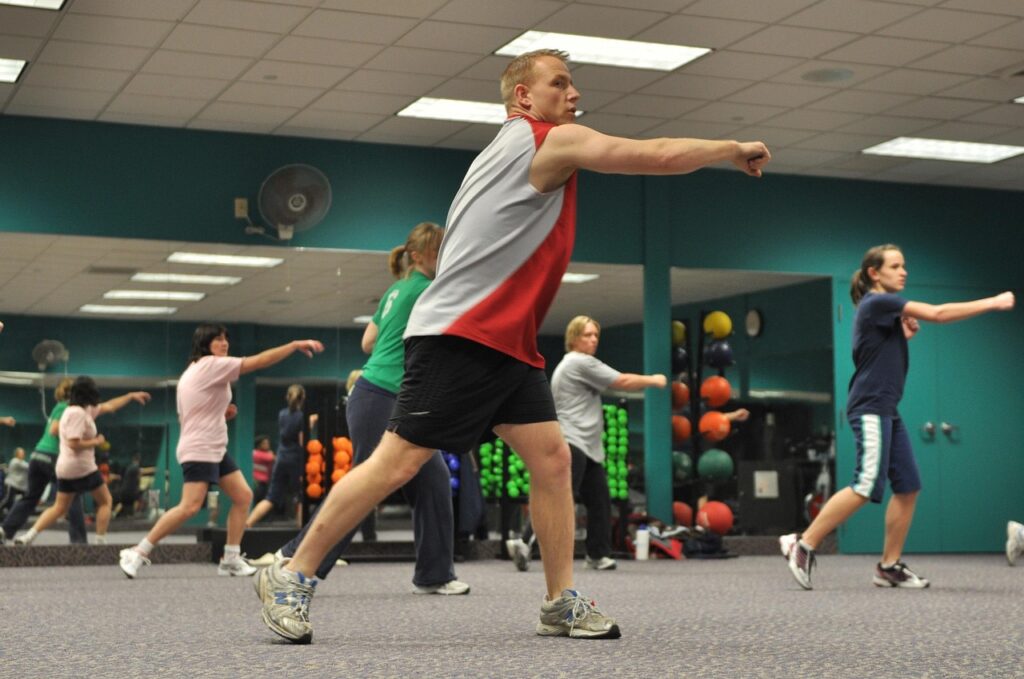 fitness room, fitness, sport, gymnastics class, instructor, education, sports teacher, physical condition, burn calories, performance, bodybuilding, to build up muscle, tone up, to lose weight, gymnastic, relaxation, hobbies, sports hall, man, woman, people, sportsmen, sports, sweat, motivation, fitness, fitness, sweat, motivation, motivation, motivation, motivation, motivation