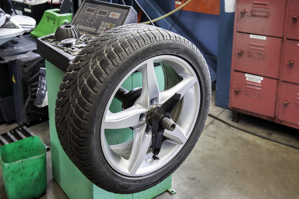 tire, automobile, workshop, winter tires, tyres, shut off, vehicles, tire profile, rubber, dare, truck tyres, summer tires, tire service, tire, tire, tire, tire, tire, tyres, tyres, tyres, tyres, tire service