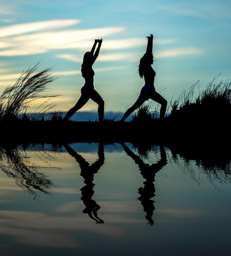 women, yoga, silhouettes, nature, water, reflection, mirroring, water reflection, pose, posing, yoga pose, meditation, stretching, wellness, well-being, exercise, adults, asia, girls, morning, outdoors, pair, people, stance, sunrise, sunset