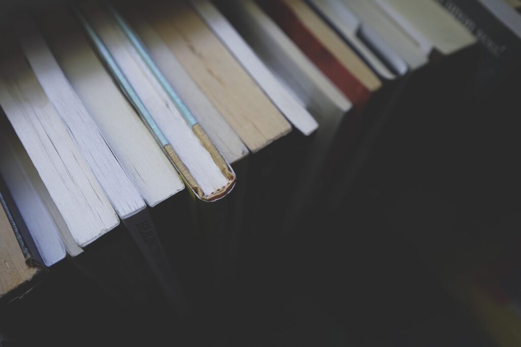 An Unforgettable Epoch: The Bizarre and Tragic Departures of Thirteen Literary Icons