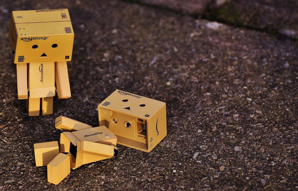 danbo, sad, figure, broken, friends, miss, cute, fun, characters, mourn