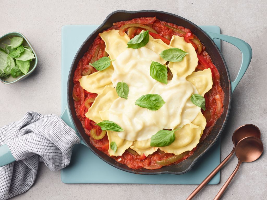 20-Minute Sausage and Pepper Ravioli Skillet