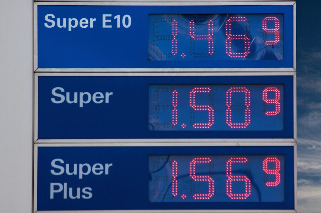 gasoline prices, petrol, fuel, gas station, refuel, bioethanol, oil price, diesel, super, price increase, high priced, scoreboard, advertisement, petrol, petrol, gas station, gas station, gas station, gas station, gas station, price increase
