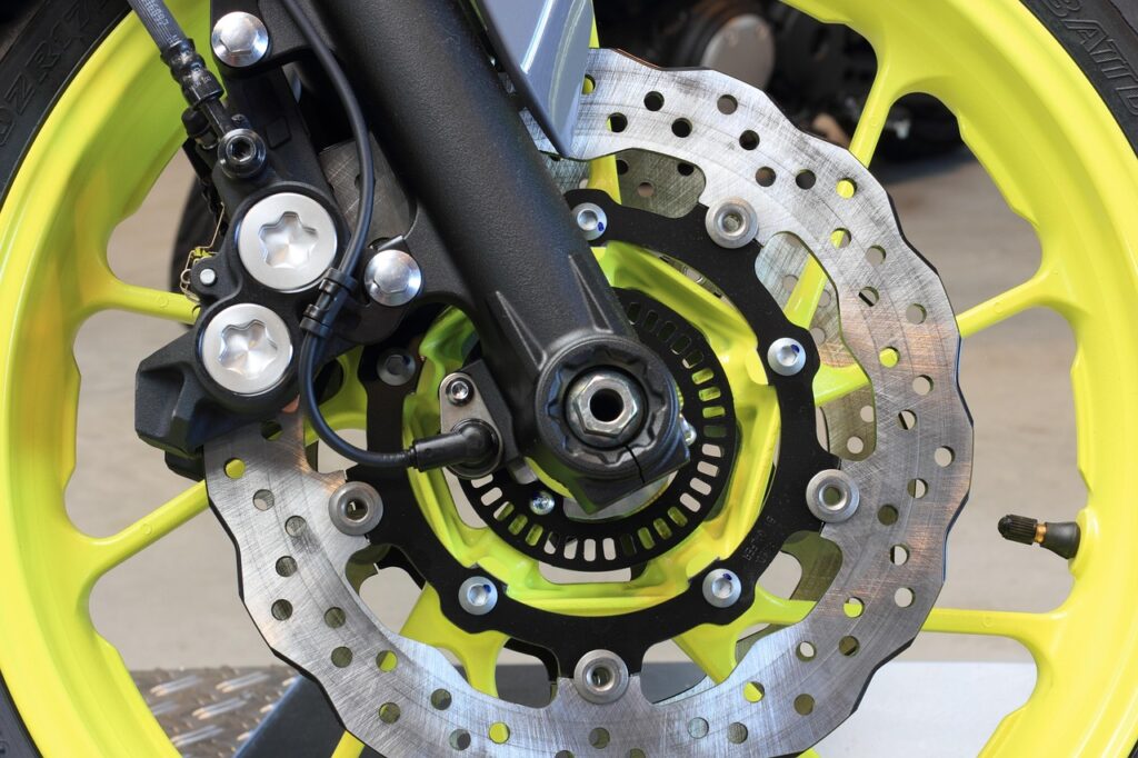 motorcycle, yamaha, front, suspension, brake, disk, wheel, tire, rim, hub, caliper, rotor, axle, yamaha, yamaha, yamaha, yamaha, yamaha, axle, axle, axle, axle, axle