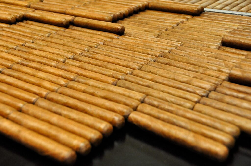 Seriously What Happened? From Classic Blends to Legal Battles: 8 Cigar Brands That Mysteriously Vanished from Local Tobacco Shops