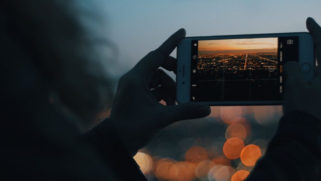 mobile, phone, camera, photography, electronic, gadget, modern, technology, touchscreen, people, blue phone, blue camera, blue mobile, blue photography, blue smartphone, blue telephone