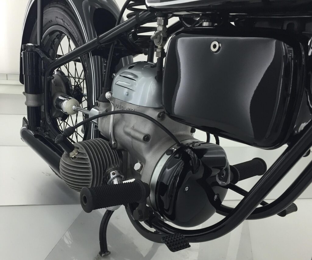 engine, boxer, petrol engine, bicycle, car, rarity, antique, car wallpapers, past, internal combustion engine, cylinder, technology, oldi, antique car, motorcycle, bmw, old, nostalgia, museum