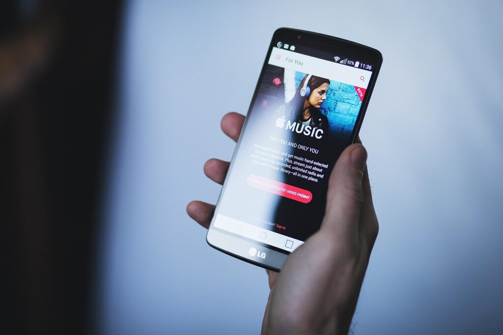 android, app, apple, g3, hand, holding, lg, man, music, phone, screen, smartphone, blue music, blue phone, blue apple, blue mobile, blue smartphone, blue telephone