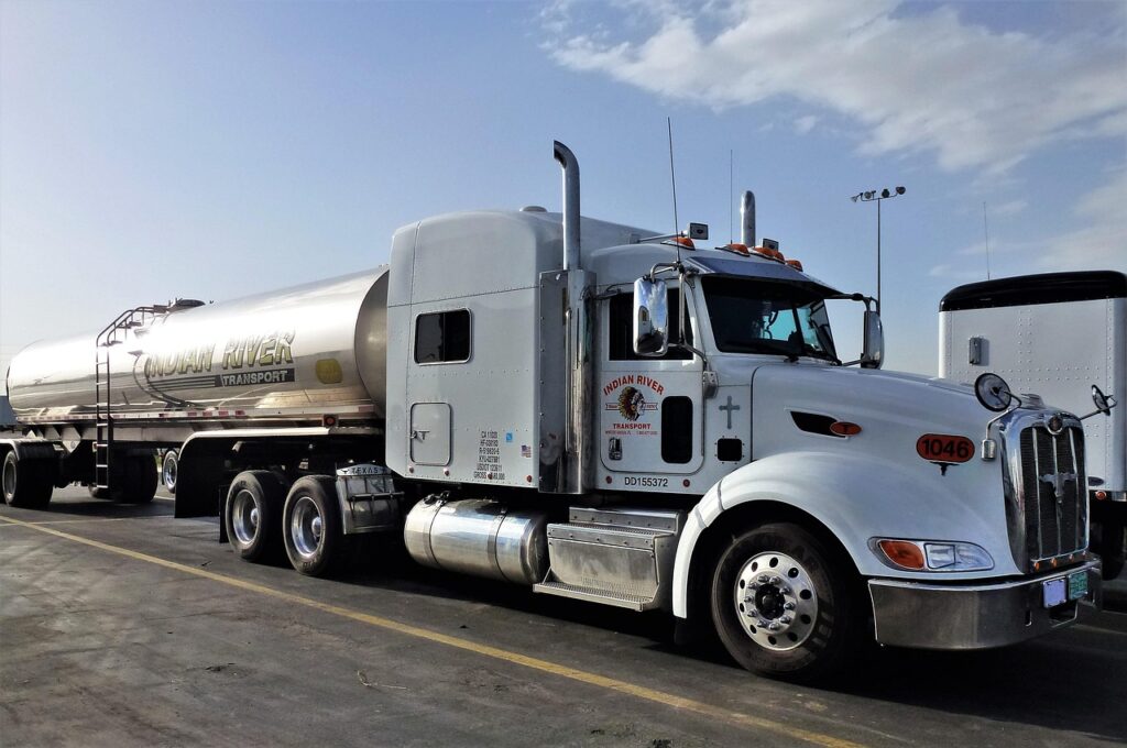 transport, vehicle, automobile, truck, trailer, truck truck, truck american, car park, truck, truck, truck, truck, truck, trailer