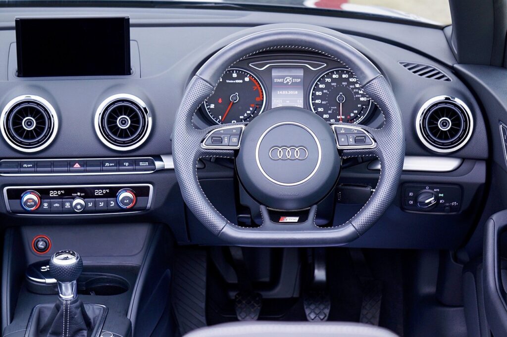 dashboard, speedometer, gauge, car, dial, car wallpapers, odometer, speed, dash, control, needle, instrument, transportation system, fast, drive, power, temperature, indicator, engine, vehicle, meter, auto, motor, display, automobile, fuel, measure, measurement, equipment, panel, oil, black, arrow, sensor, blue arrow