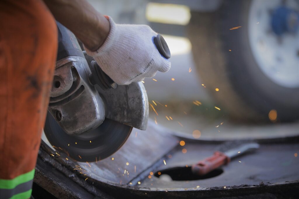 natural gas, vehicle, hand, industry, machine, one, automobile, male, energy, steel, handbook, work, crafts, craft, dolls, traditional, worker, leaf, cut off, job, nature, sparks, deteriorated, gloves, metal, sharp, deterioration, effect, rusty, via, court, pyrotechnics, colorful, force, fix, mechanical workshop, hands, care, wheels, sierra, sierra electric