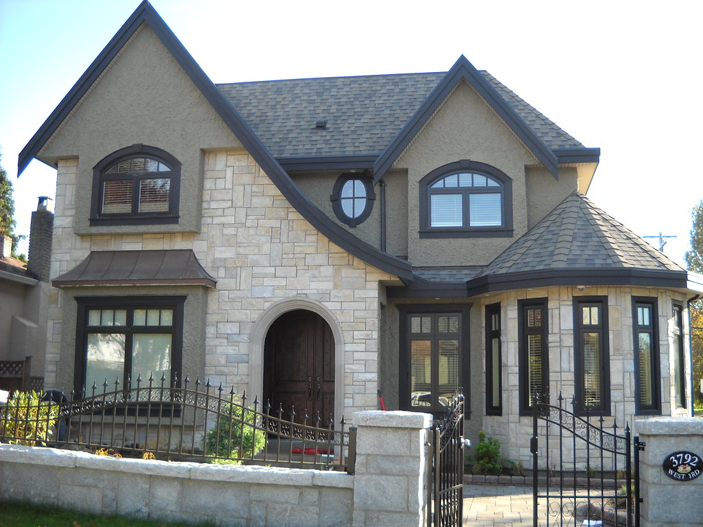 The 14 States for Low Property Taxes: A Data-Driven Guide for Homeowners and Relocators