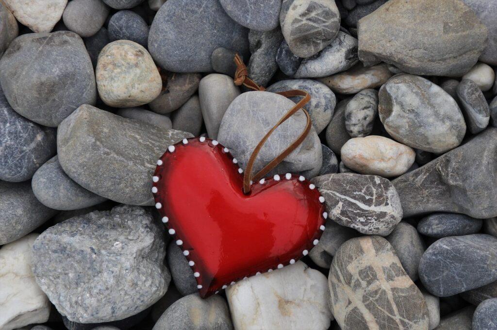 red heart, stone, mineral, rocks, romance, gray, harsh, decorative, shimmer, pattern, close up, texture, love, the structure of the, heart, herzchen, symbol, romantic, feelings, valentine, postcard, thank you, red, stones, harsh, harsh, harsh, harsh, harsh