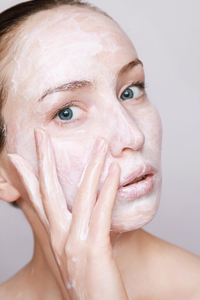 Beyond the Red Carpet Glow: Unpacking the 12 Most Controversial Beauty Treatments Hollywood Stars Actually Swear By