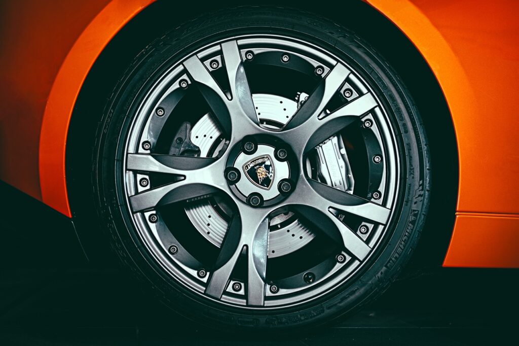 wheel, rim, automobile, lamborghini, sports car, luxury, design, modern, noble, brake, disc brake, athletic, lamborghini, lamborghini, lamborghini, lamborghini, lamborghini, brake, brake