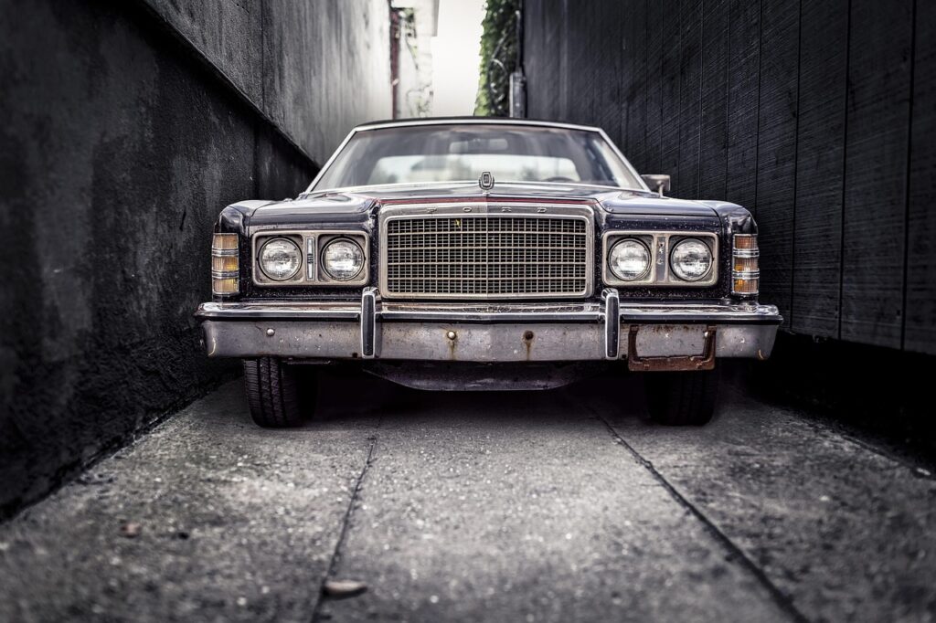 car, vehicle, ford, classic, automobile, retro, vintage, usa, antique, transportation, transport, style, oldtimer, grill, car wallpapers, headlights, windshield, automotive, narrow, alley