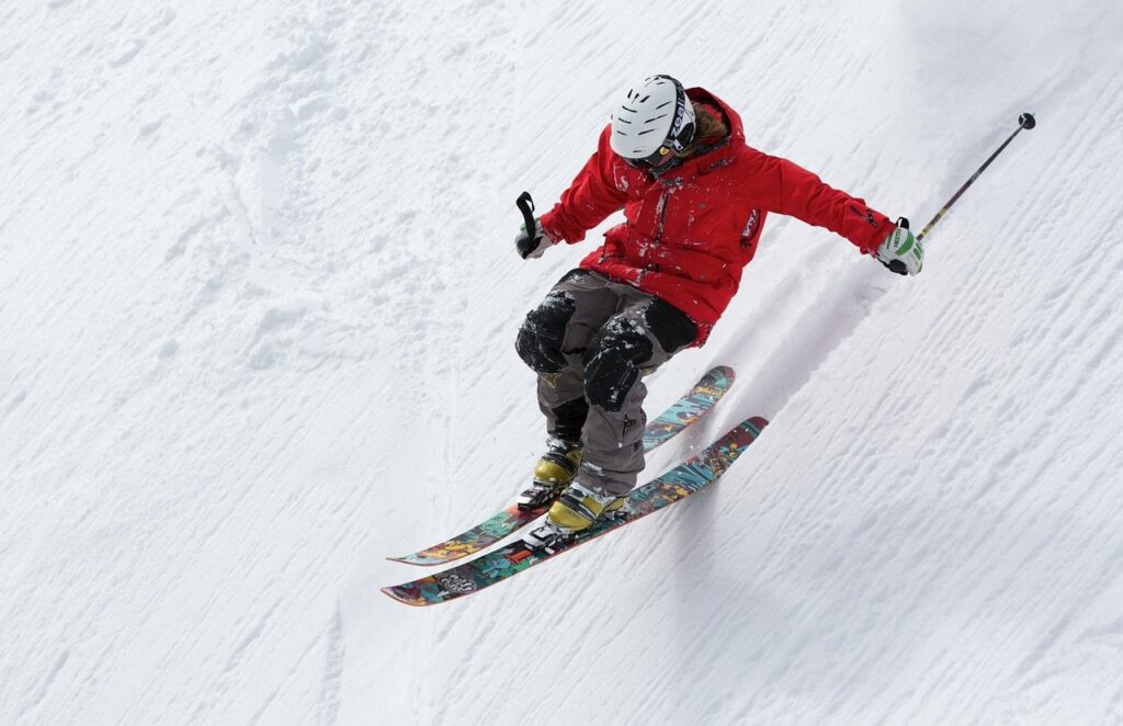 man, skier, ski, skiing, snow, nature, slopes, snow slopes, extreme sports, winter sports, sports, alps, alpine, activity, downhill, movement, speed, winter, winterscape, wintry, hoarfrost