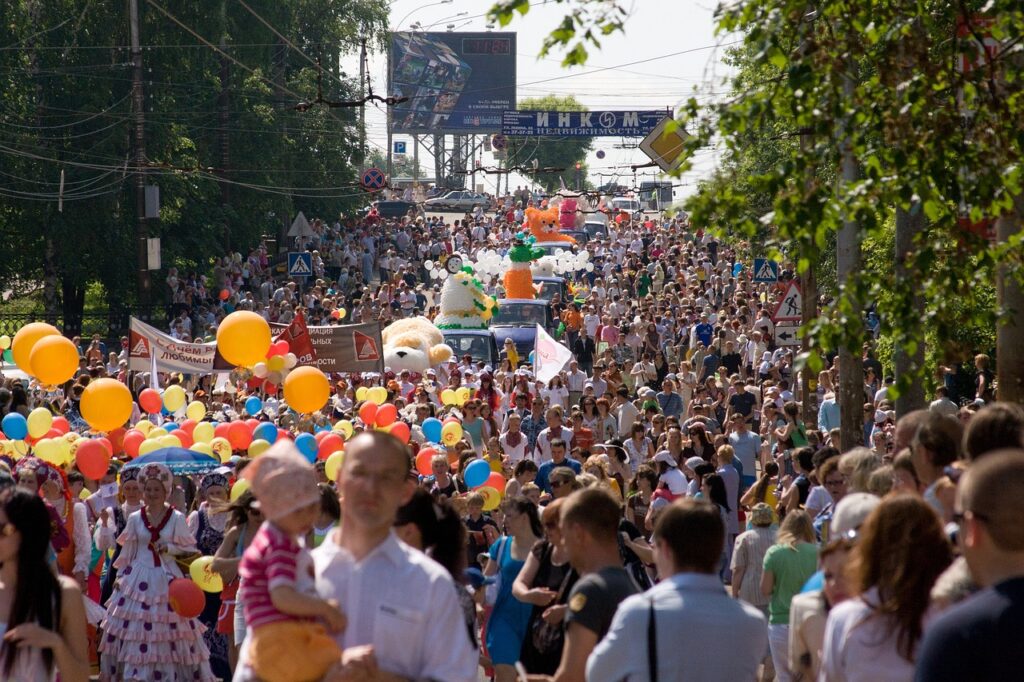 city, parade, people, crowd, the procession, holiday, parade, parade, parade, people, crowd, crowd, crowd, crowd, crowd
