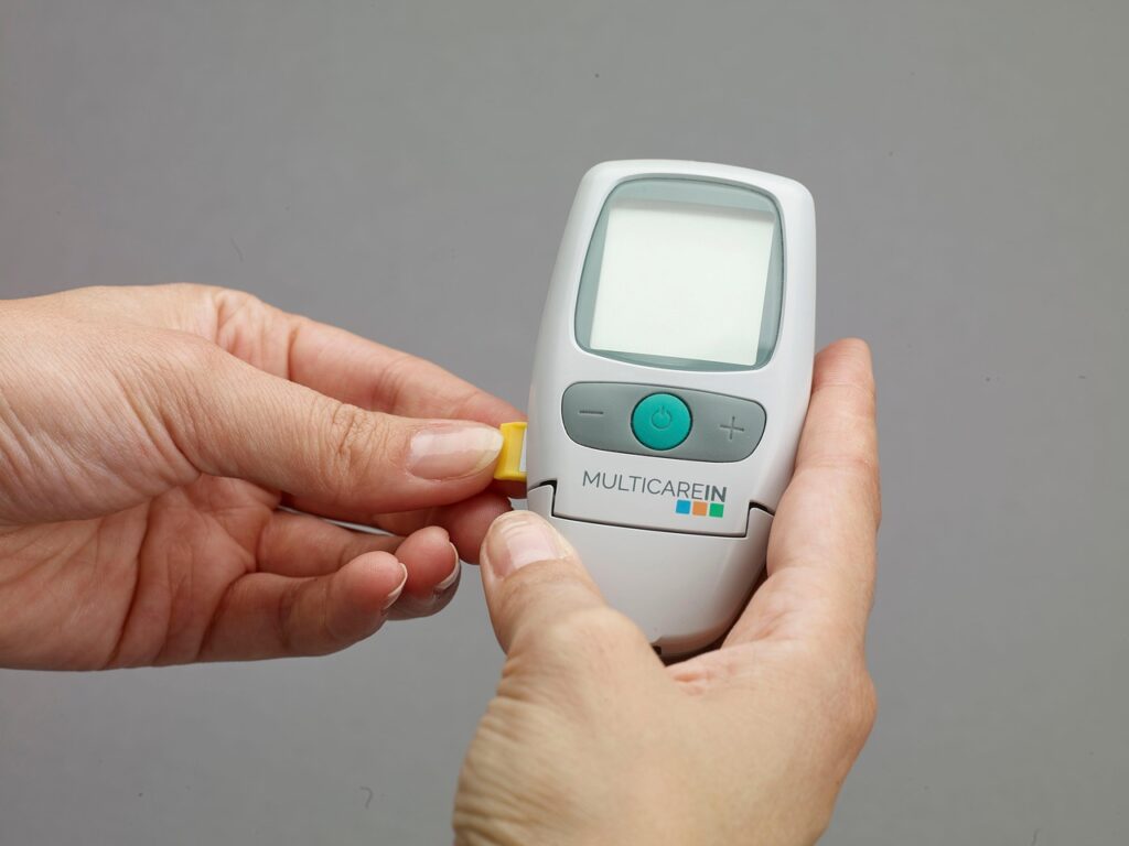 glucometer, technology, device, blood sugar, diabetes, diabetic, health, hypoglycemia, test, measure, monitor, blood test, medical device, glucometer, blood sugar, blood sugar, blood sugar, blood sugar, blood sugar, diabetes, medical device