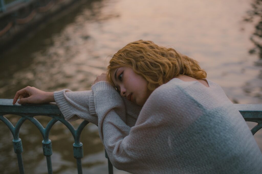 girl, sad girl, sad, portrait, depression, alone, stress, female, young woman, face, sadness, lonely, worried, unhappy, hairstyle, upset