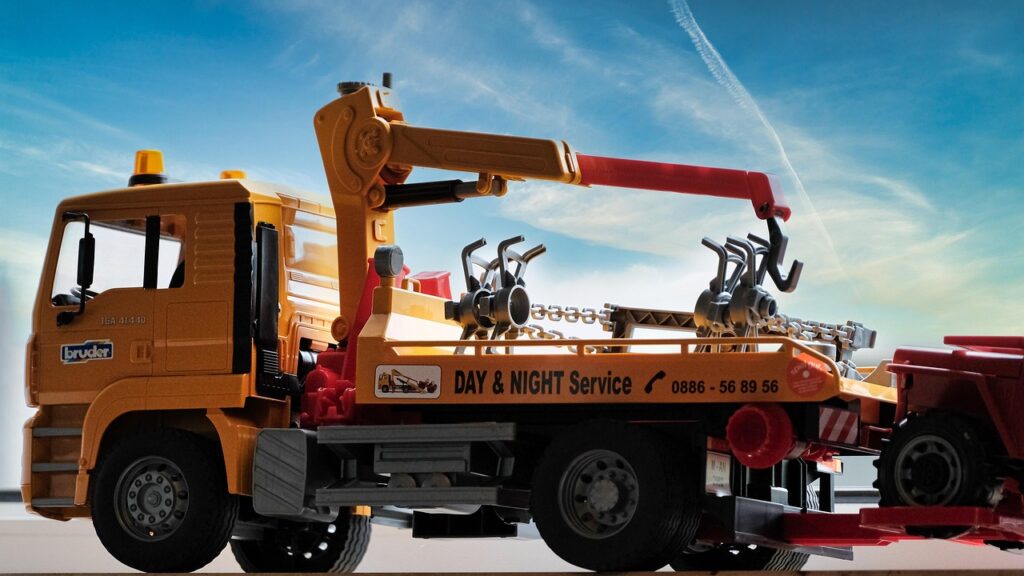 🚨 Heads Up, Drivers! 11 Crucial Things Tow Truck Drivers REALLY Wish You’d Stop Doing on the Side of the Road