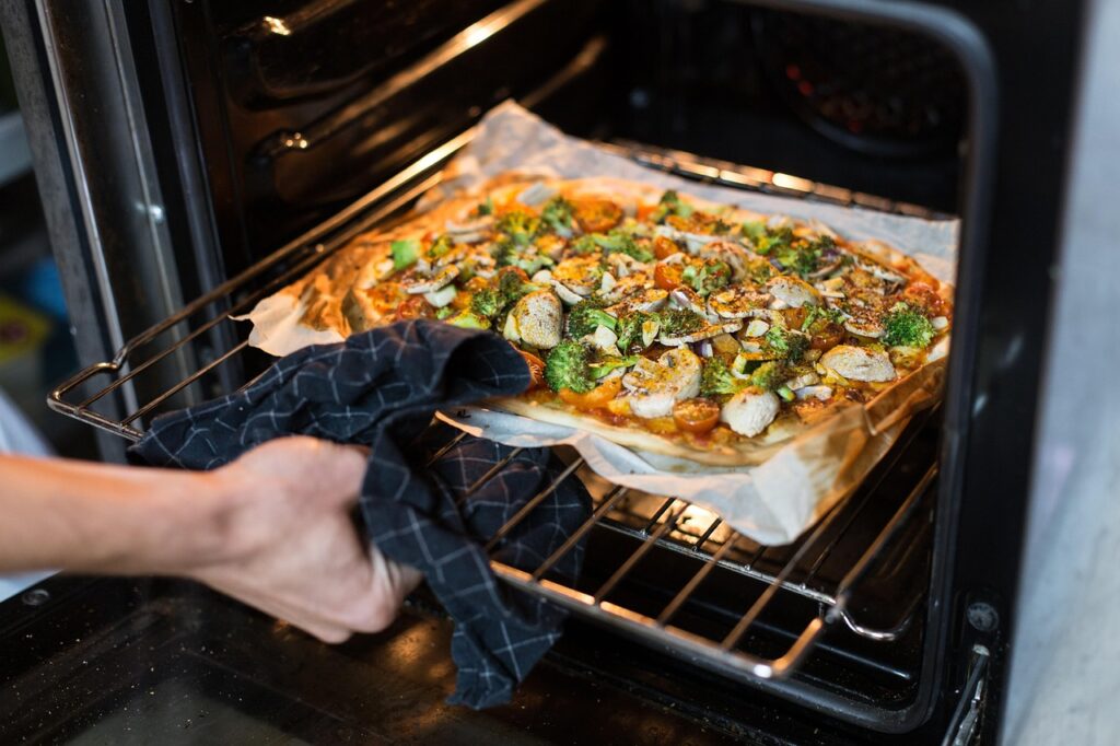 pizza, oven, cook, food, dish, meal, fast food, cuisine, air fryer oven, kitchen appliance, kitchen