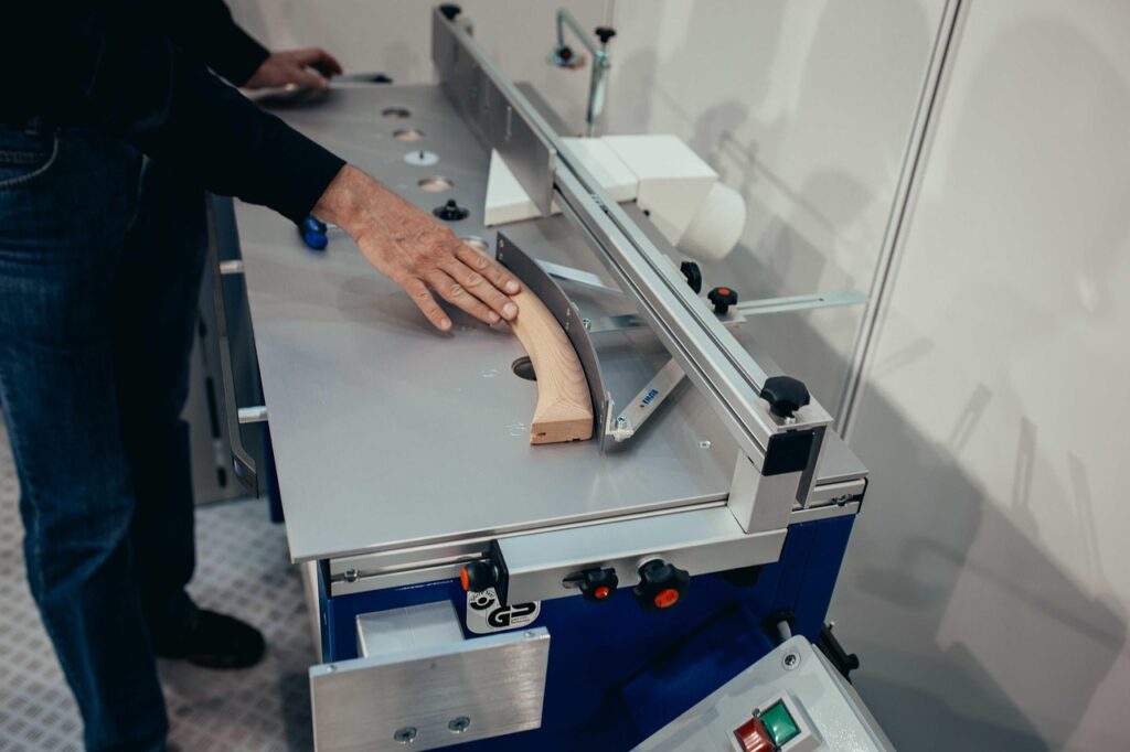 milling machine, mechanical engineering, workshop, power tool, carpenter, woodworking, milled, milling, industry, craft, tool, milling machine, carpenter, carpenter, carpenter, woodworking, woodworking, woodworking, woodworking, woodworking