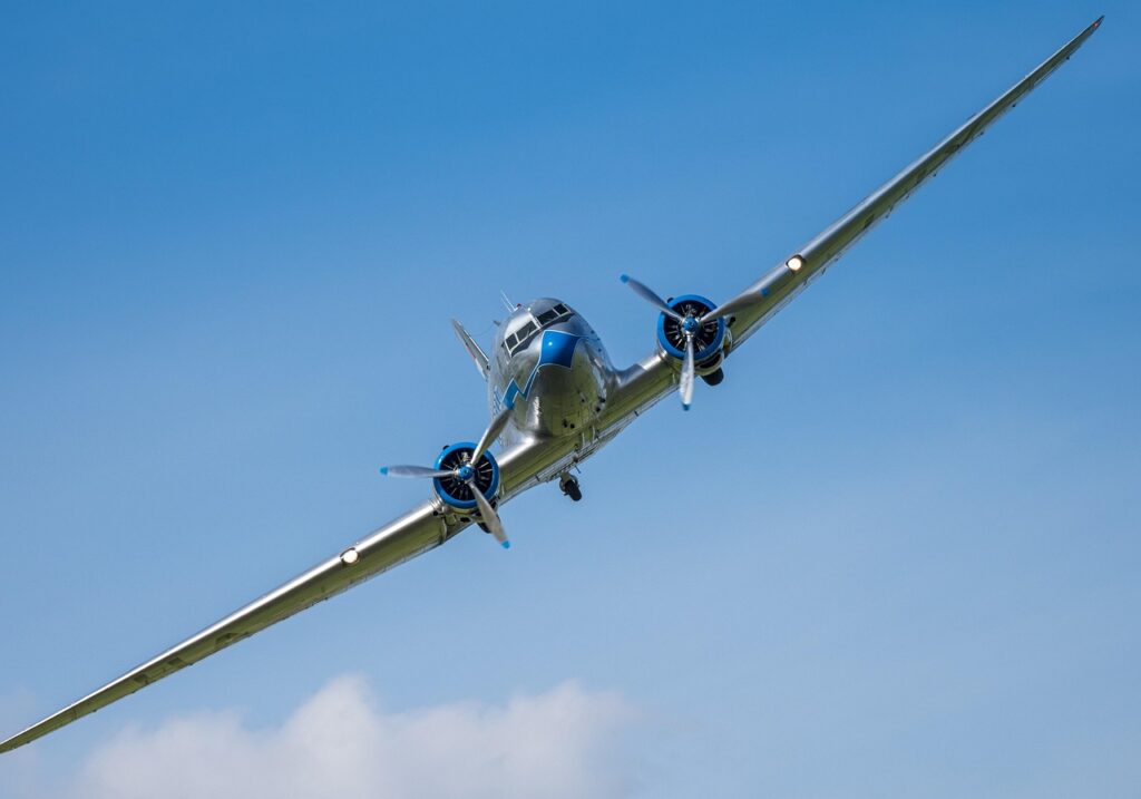 lisunov li-2, plane, aircraft, nature, transport plane, piston plane, sky, aviation, airplane