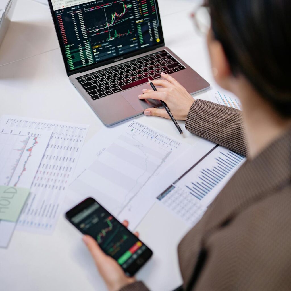 The Essential Guide to Faulty Trades and Robust Risk Management: 14 Strategies to Safeguard Your Portfolio The Essential Guide to Faulty Trades and Robust Risk Management: 14 Strategies to Safeguard Your Portfolio