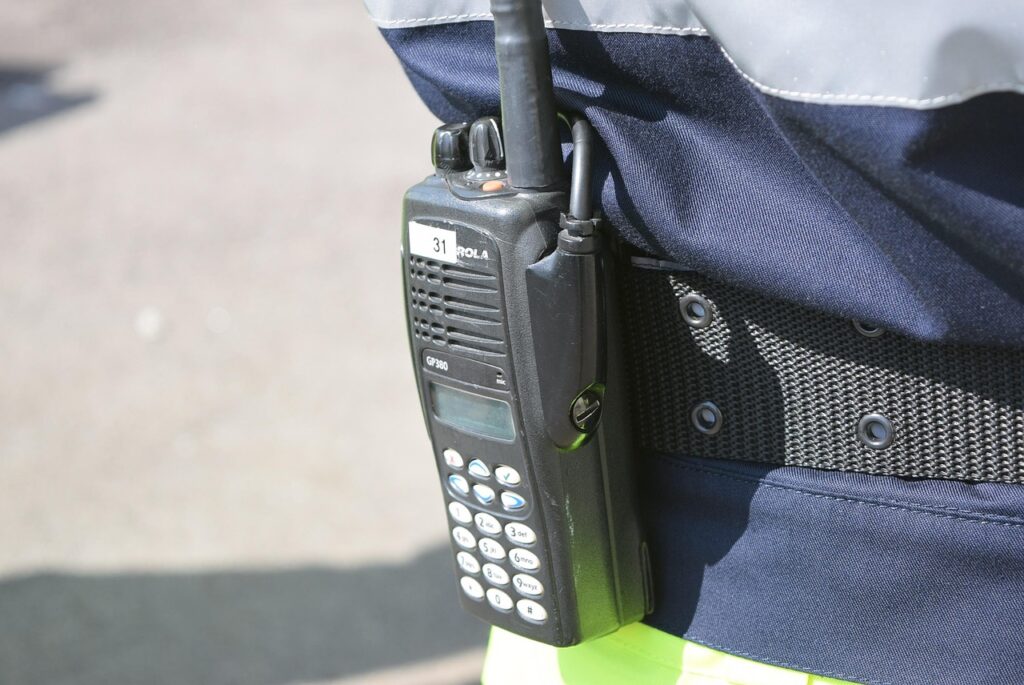 walkie talkie, emergency, radio equipment, mobile phone, walkie talkie, walkie talkie, walkie talkie, walkie talkie, walkie talkie