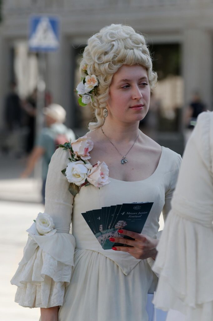 woman, actress, clothes, epoch, character, flyers, mozart, attraction, tourism, the street, urban, warsaw, marquez, duchess
