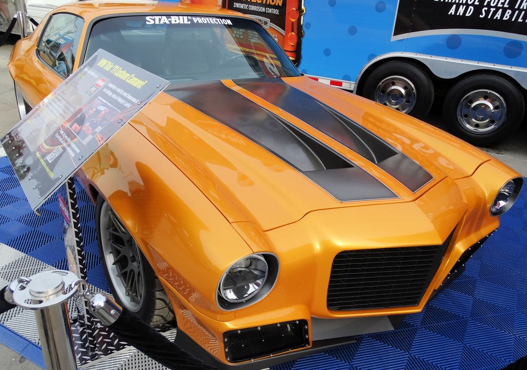 Legends on Wheels: 15 Iconic Classic Cars Every Enthusiast Dreams of Owning