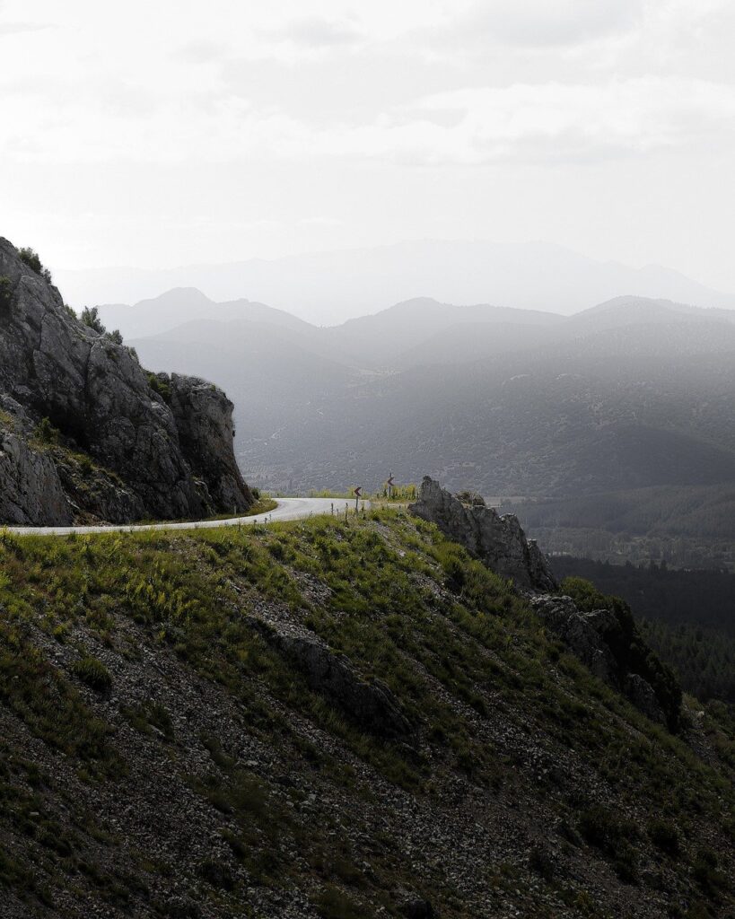 Road Trip Ready: 10 Ingenious Strategies to Keep Your Valuables Safe from Prying Eyes