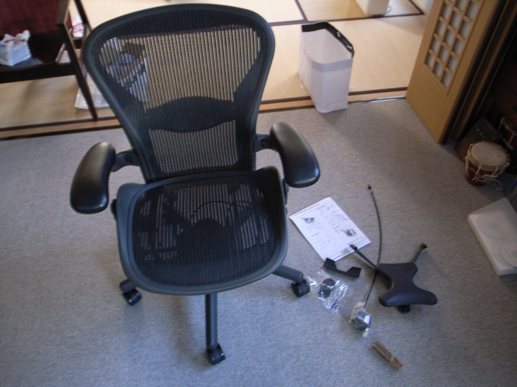 Unmasking the Silent Saboteurs: The 7 Worst Office Chair Postures Threatening Your Spine, According to Chiropractors