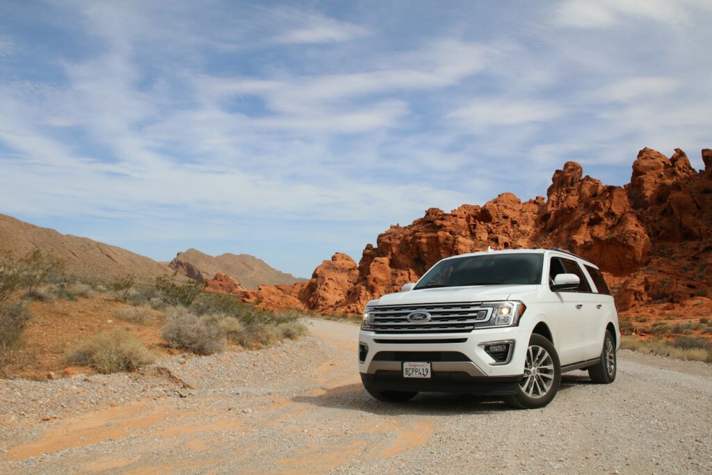 The Ultimate 2025 SUV Fuel Economy Showdown: How Top Models Perform on Long-Distance Journeys