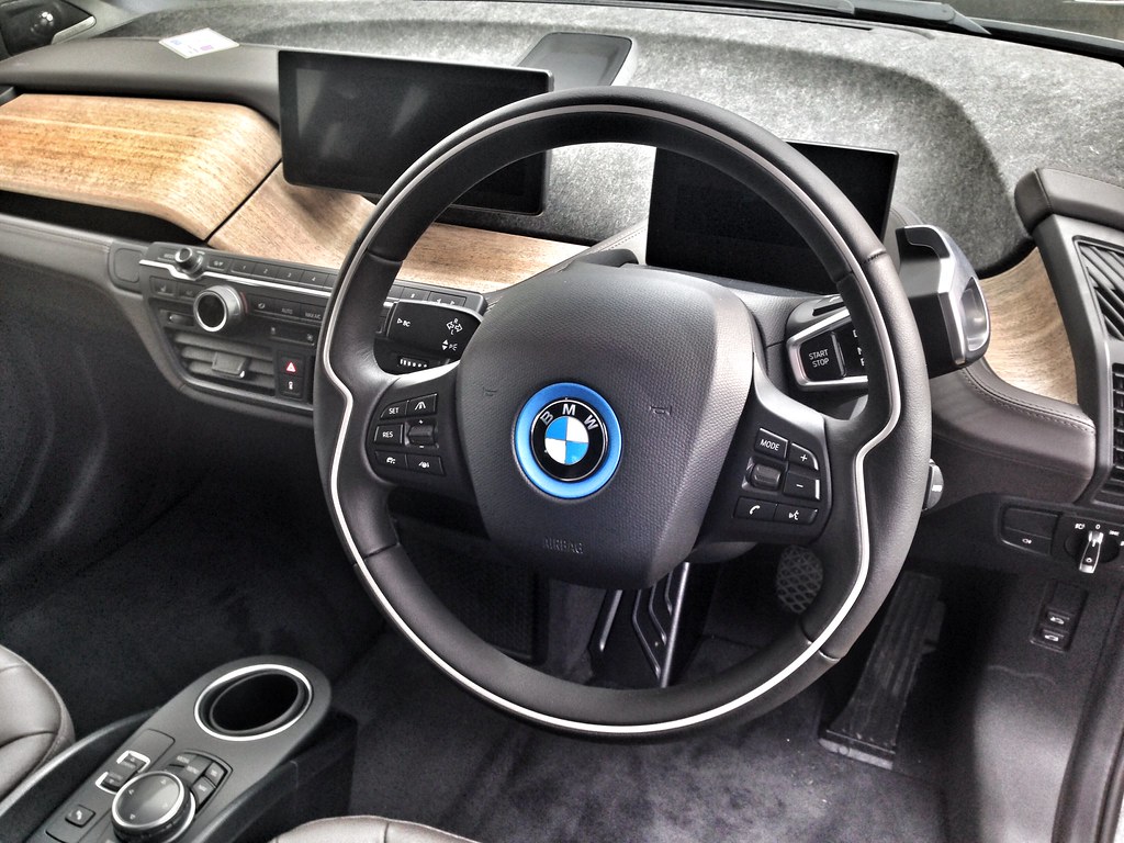 Avoiding Resale Regret: A CNET Guide to Understanding and Mitigating Luxury Car Depreciation