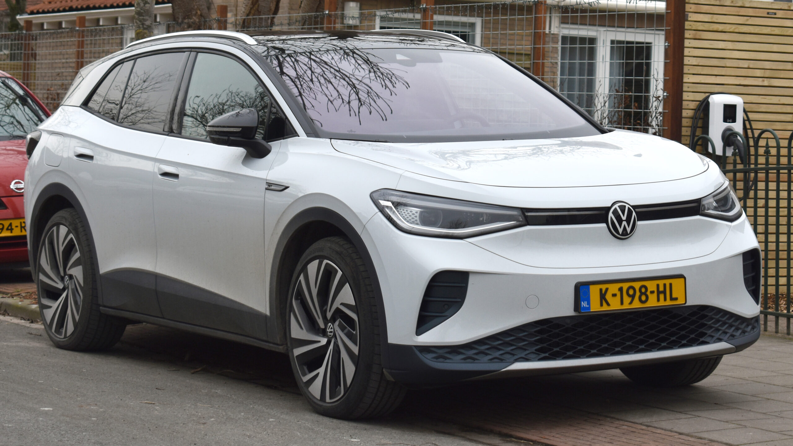 2025 Volkswagen ID.4: The Comprehensive CNET Guide to Its Family EV Credentials