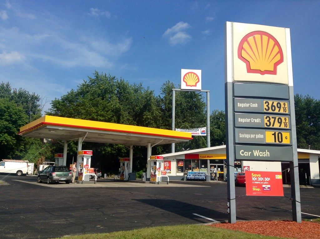 Don’t Get Pumped! 14 Gas Stations You Might Want to Skip for Better Fuel & Savings