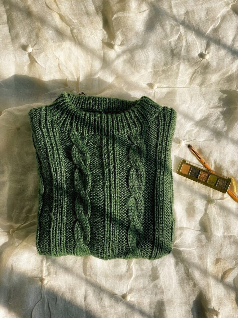 12 Luxurious Cashmere Sweaters Women Over 60 Should Buy to Elevate Any Trousers This Winter