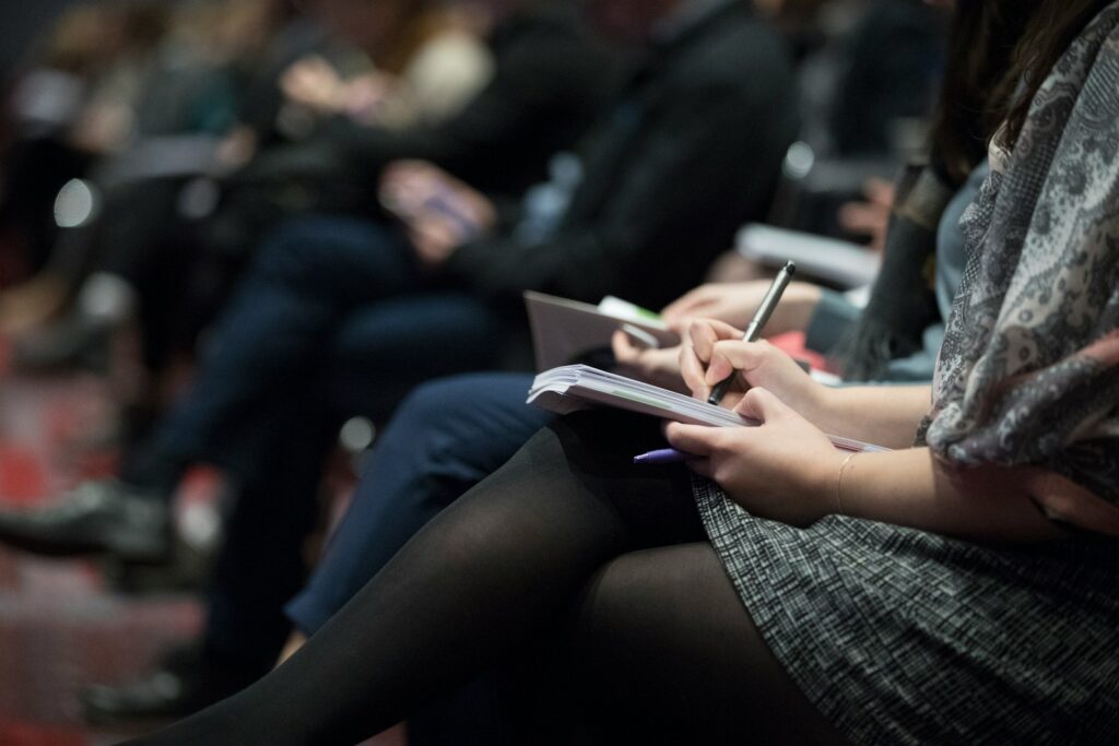11 Strategic Methods Top Journalists Employ to Uncover Exclusive Stories and Drive Impact