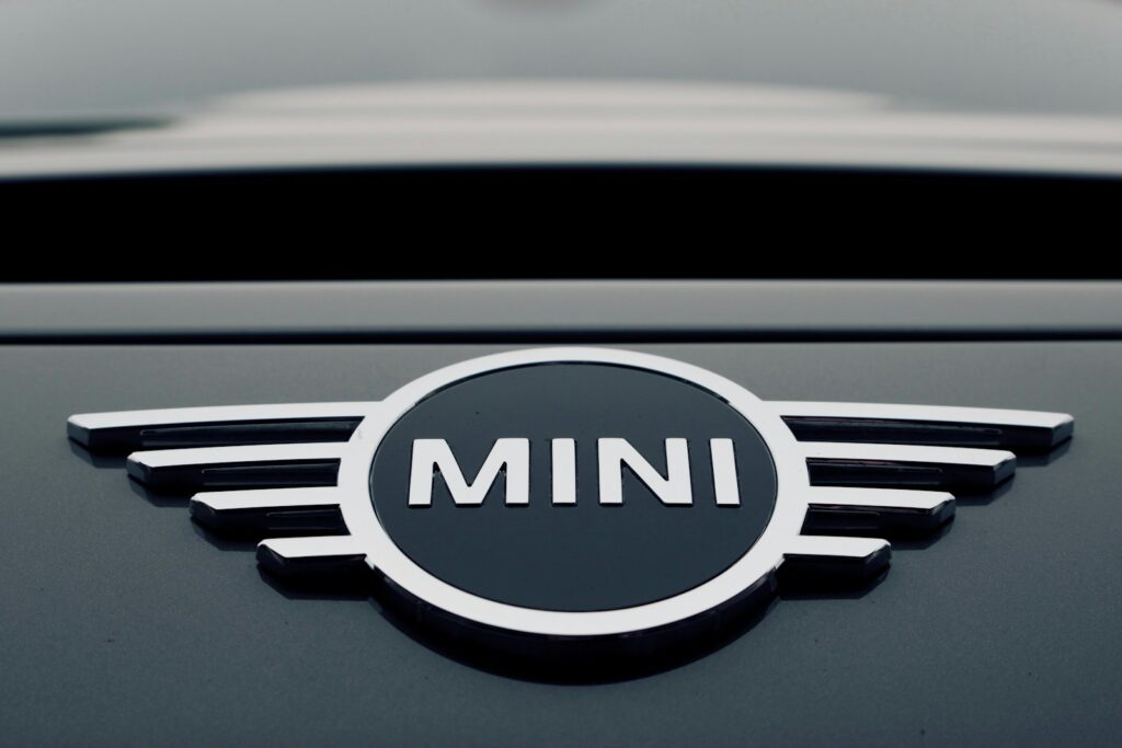 The 2025 MINI Cooper: A Deep Dive into Modern Reinvention and Driving Dynamics