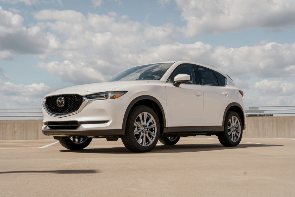 How to Negotiate the Best Deal on a New Car: 15 Tactics Dealers Don’t Want You to Know